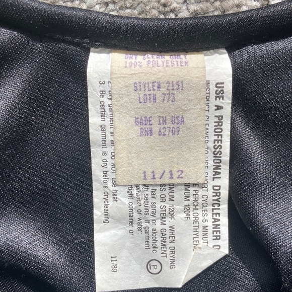 Vintage Sequins Lace Dress with Open Back - Picture 12 of 15